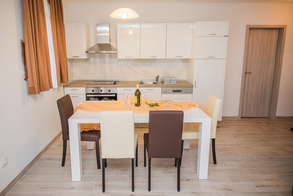 Apartment Grabovac Kaštela Pokoj fotografie